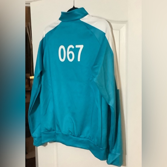 Suit Up as an Iconic Squid Game Player This Halloween - Picture 4 of 6